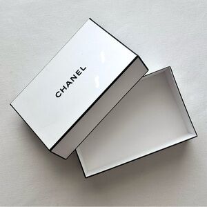 CHANEL White and Black Storage Box